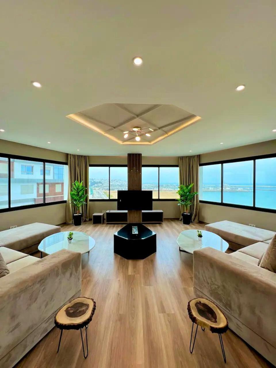 Apartamento The Mirage Tangier - 3Br Luxury Sea View With Private Hammam & Jacuzzi Exterior foto