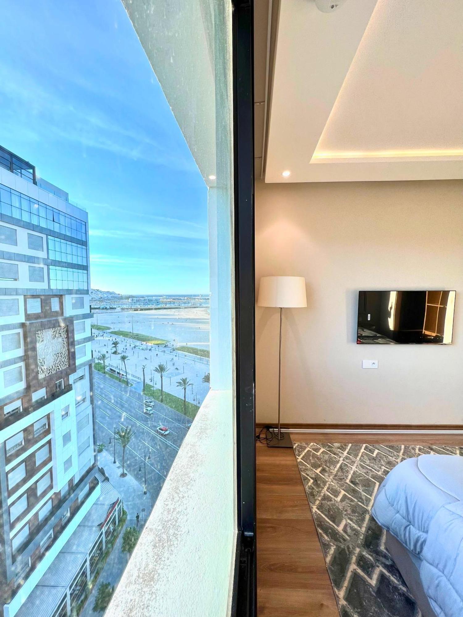 Apartamento The Mirage Tangier - 3Br Luxury Sea View With Private Hammam & Jacuzzi Exterior foto